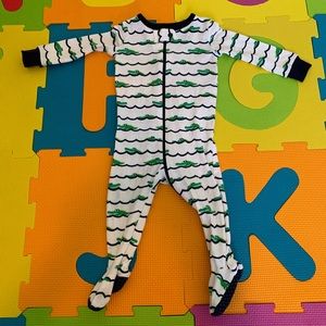 Children’s Place Footie 🐊